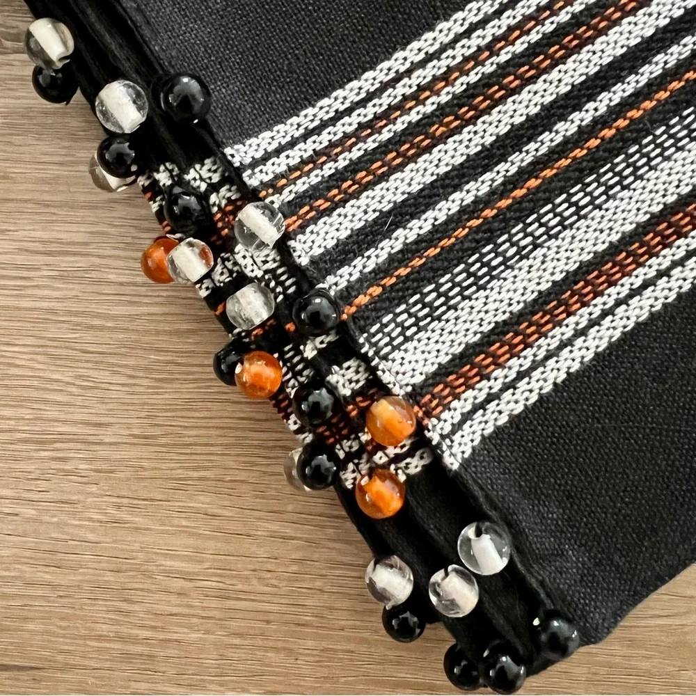 Pier One 6 pcs striped‎ Placemats With colored Beads Black/white/orange